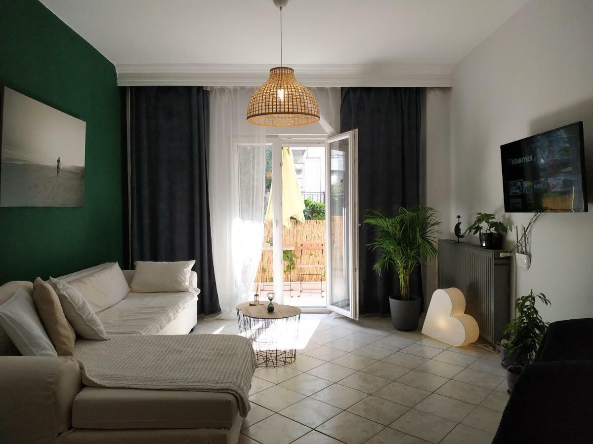 Bright Apartment Steps From The Sea Salonic Exterior foto